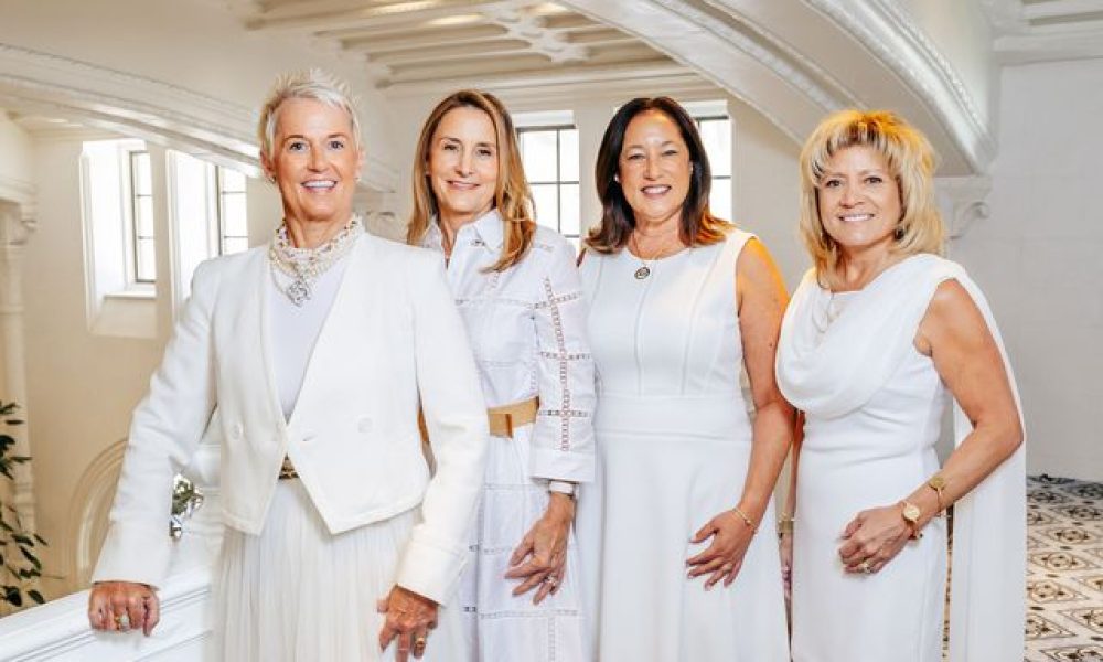 Linda Paton, Tandy Robinson, Melody Cobbe, Victoria Matthews